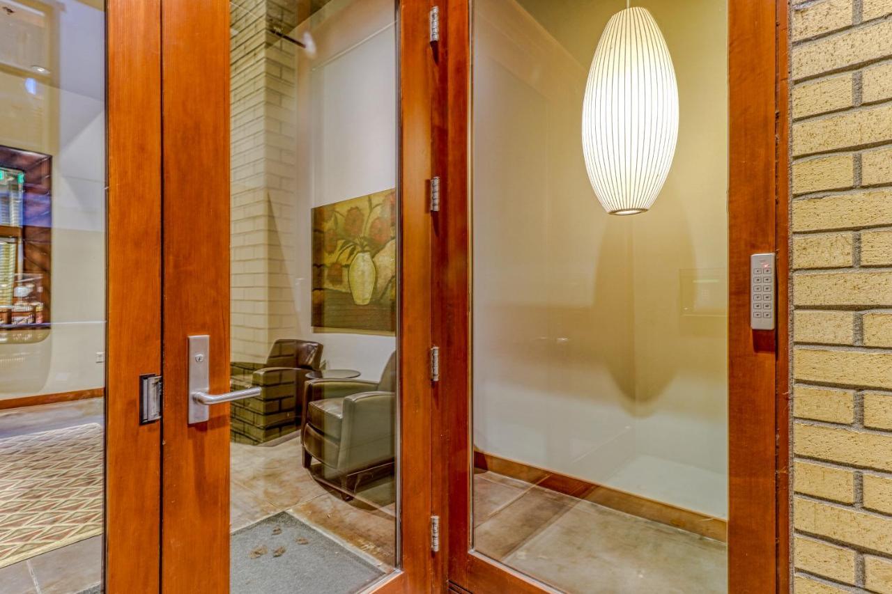 Oak Street Lofts Hotel Hood River Bagian luar foto