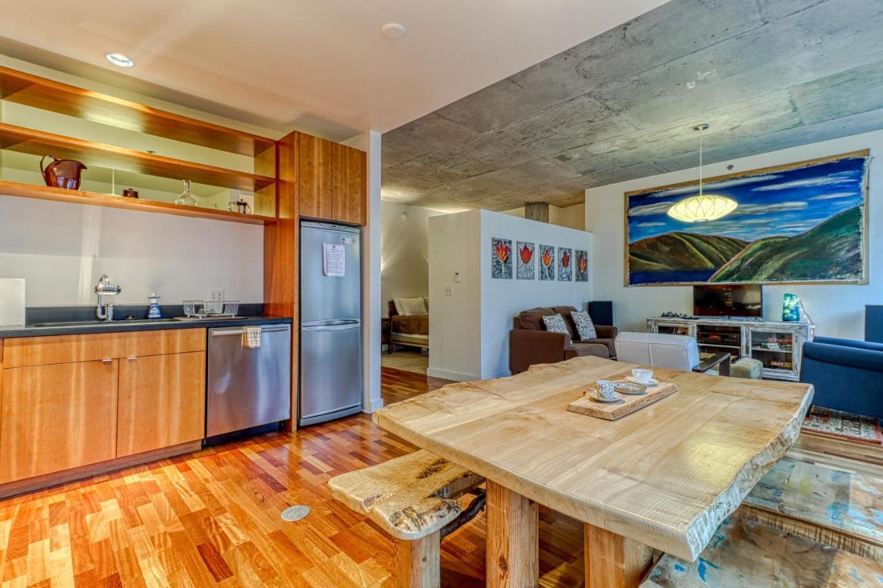 Oak Street Lofts Hotel Hood River Bagian luar foto