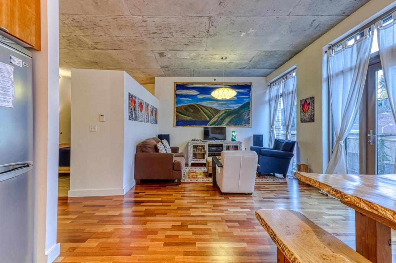 Oak Street Lofts Hotel Hood River Bagian luar foto