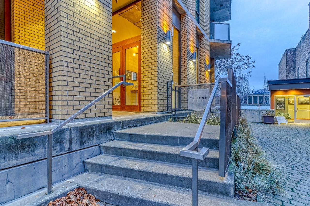 Oak Street Lofts Hotel Hood River Bagian luar foto